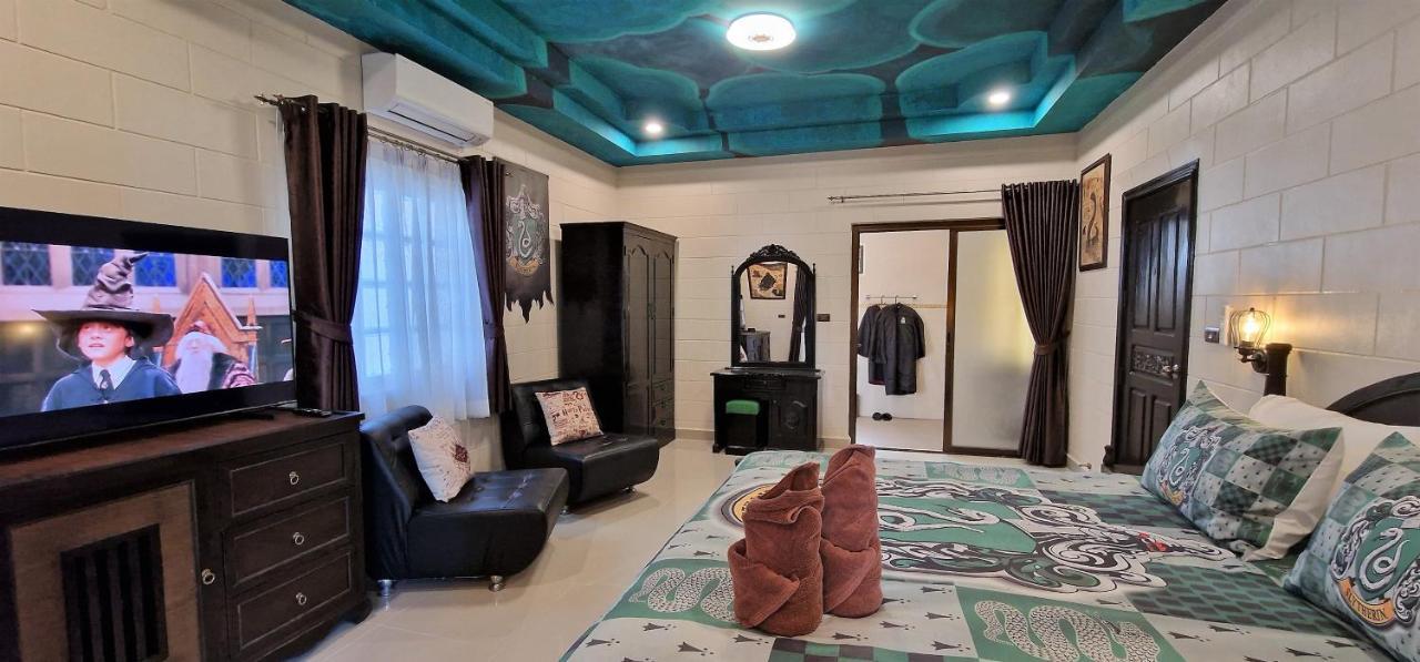 Potterland Luxury Pool Villa Pattaya Walking Street 6 Bedrooms Kültér fotó